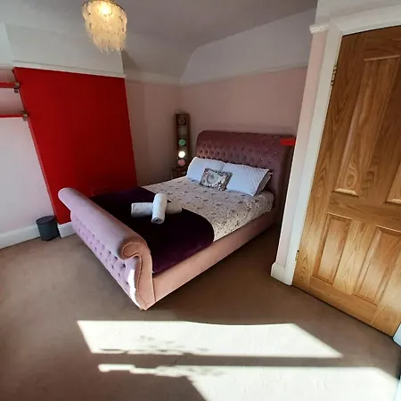 The Gemstone Manor Apartment Watford  Exterior photo