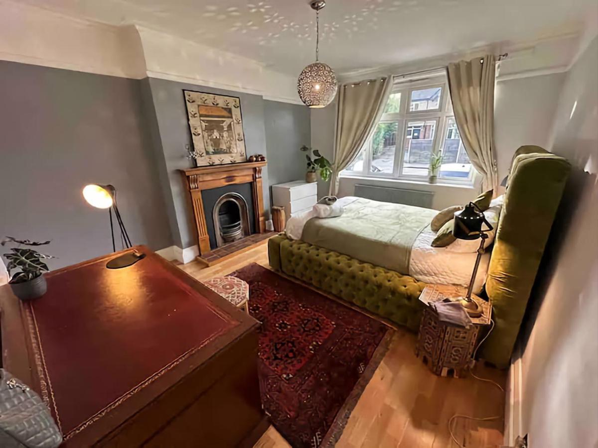 The Gemstone Manor Homestay Watford (Hertfordshire)