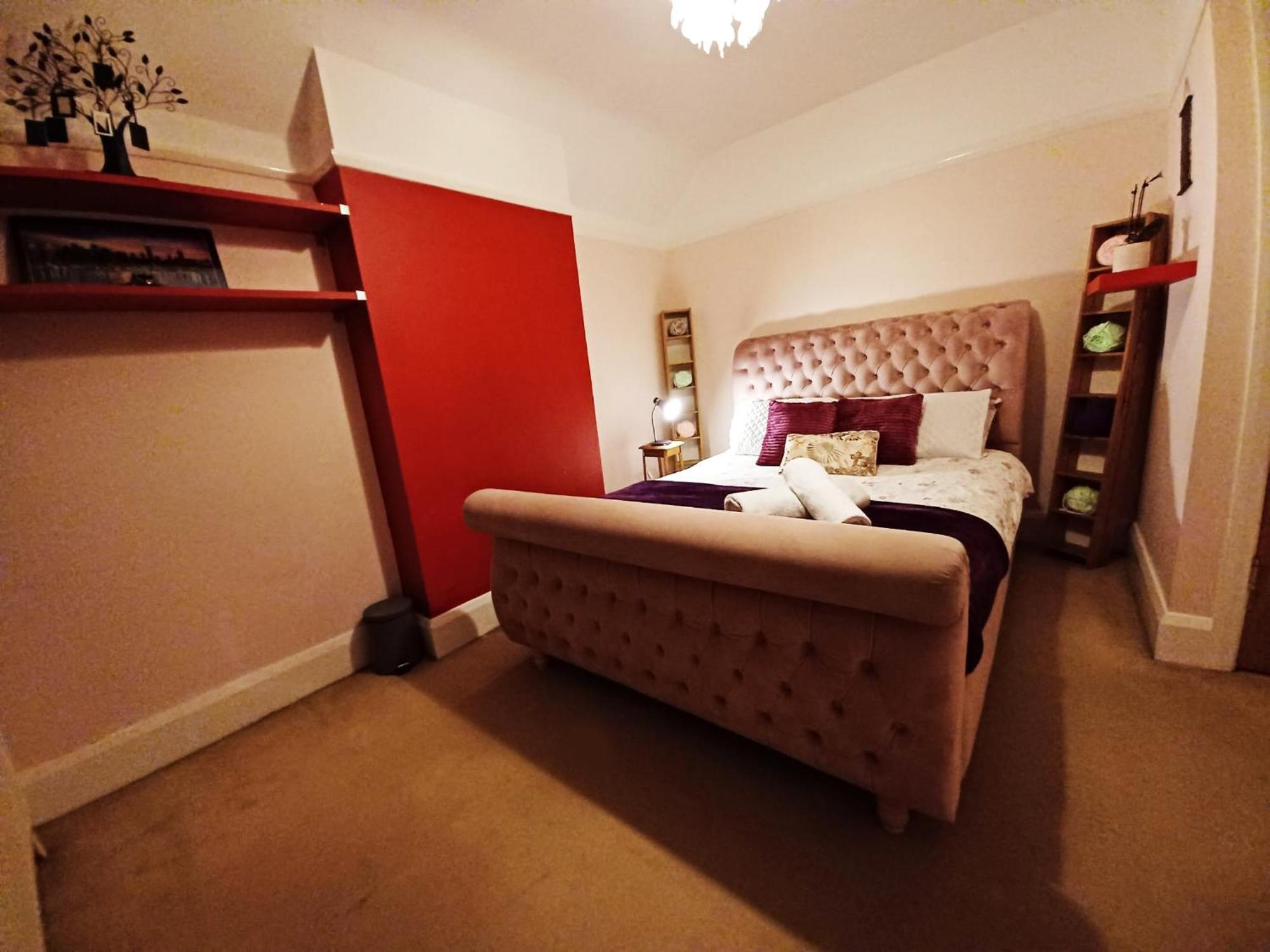 The Gemstone Manor * Watford (Hertfordshire)