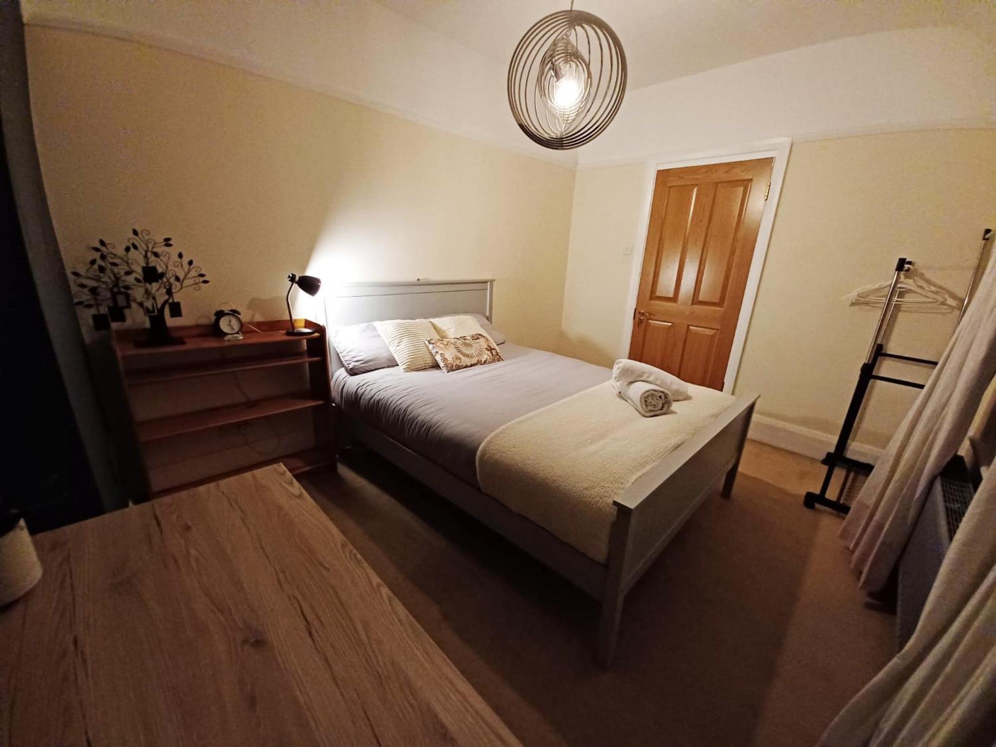 The Gemstone Manor Homestay Watford (Hertfordshire)