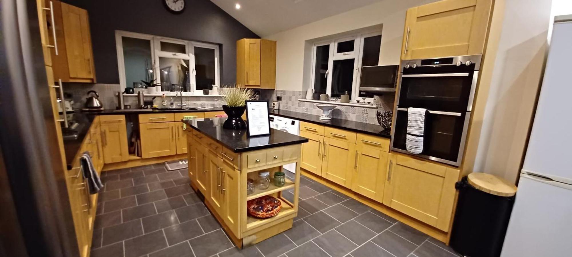 The Gemstone Manor Homestay Watford (Hertfordshire)