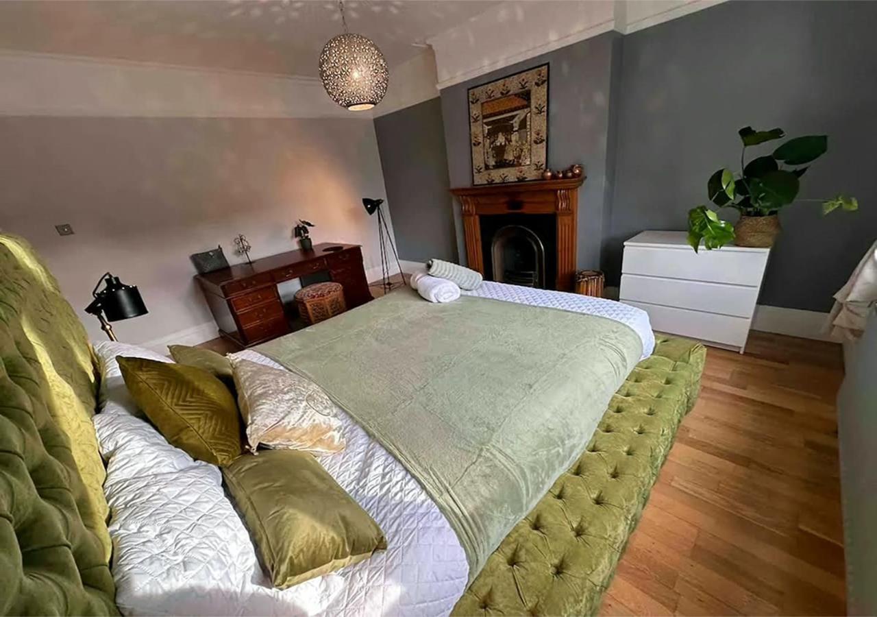 Homestay The Gemstone Manor *